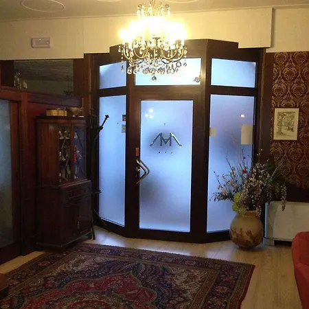 玛丽莎酒店 阿尔本加