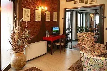 Marisa Hotel