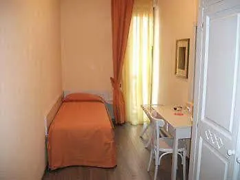 Hotel Marisa 3*