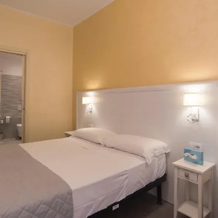 Hotel Marisa 3*