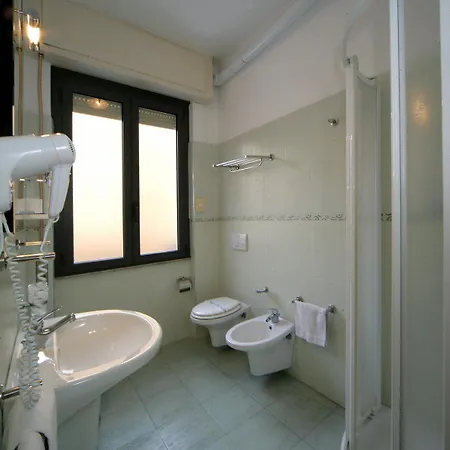 Hotel Marisa 3*