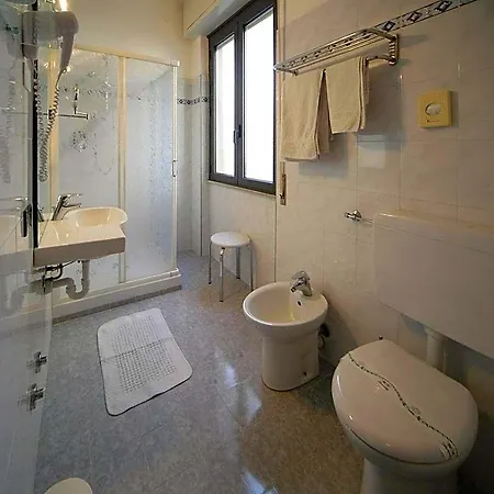 Hotel Marisa 3*